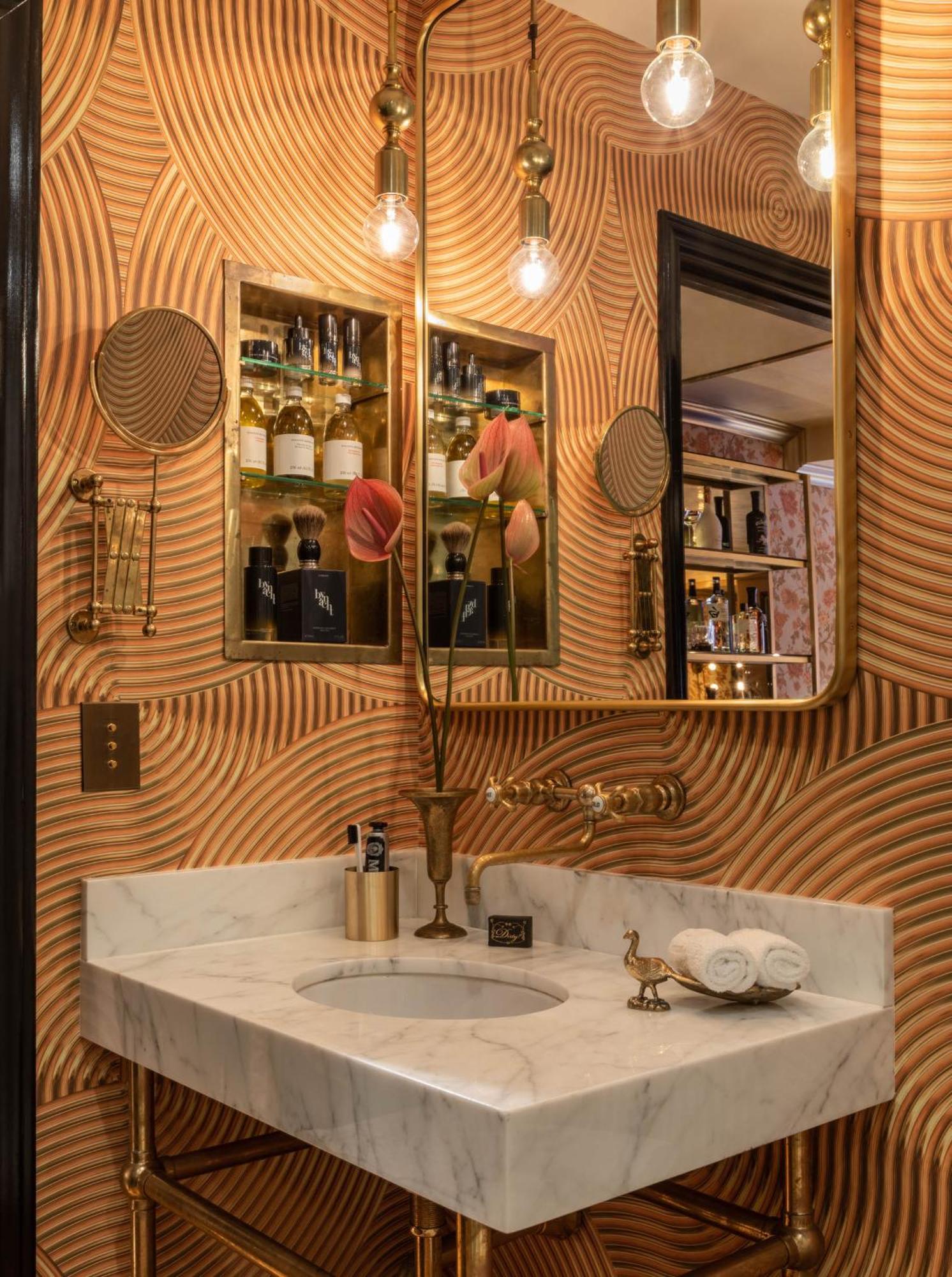 Petit Ermitage 4* Los Angeles